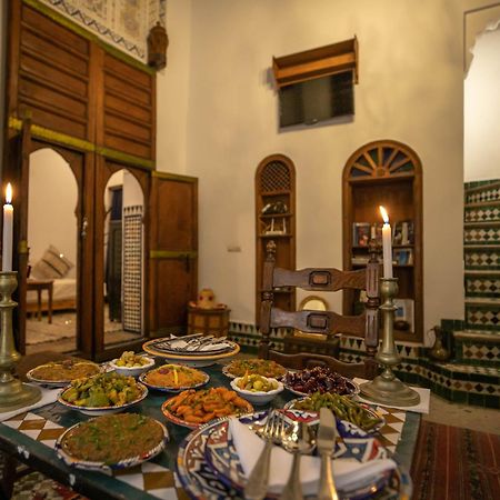 Dar Authentic Fes - Familly Hosting Bed and Breakfast Buitenkant foto