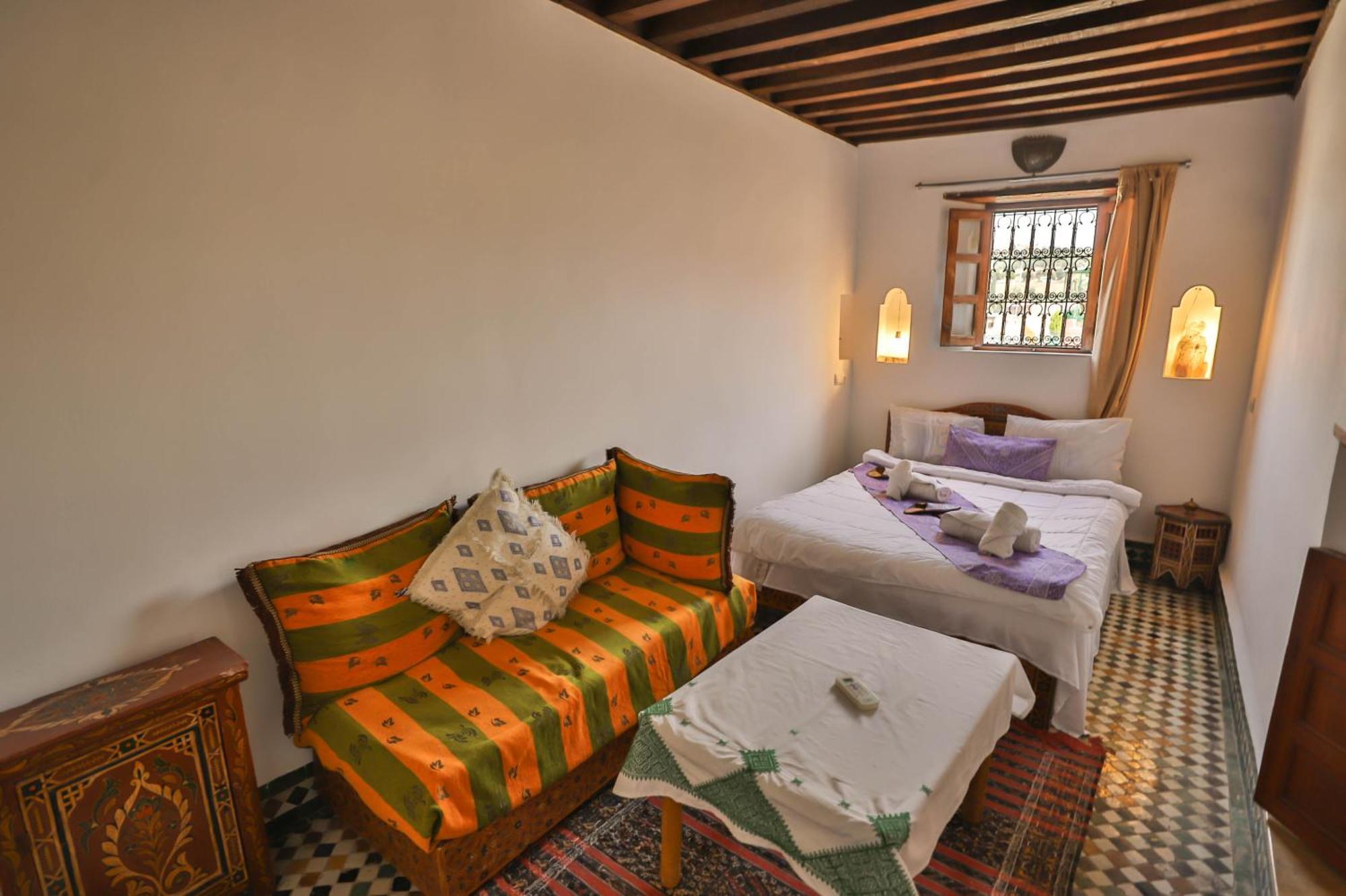 Dar Authentic Fes - Familly Hosting Bed and Breakfast Buitenkant foto