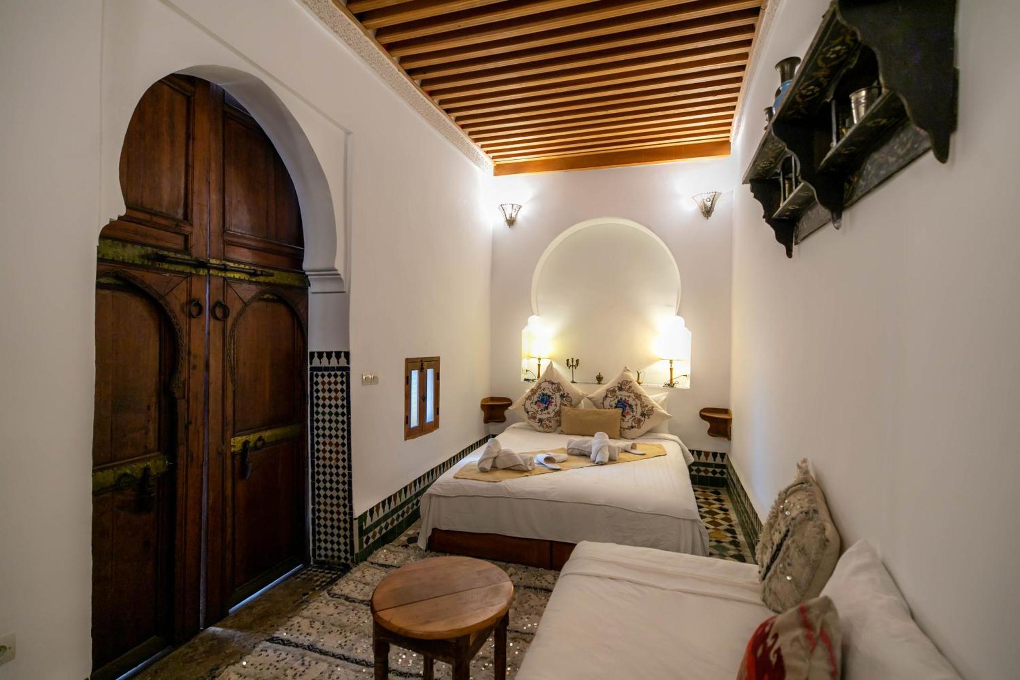 Dar Authentic Fes - Familly Hosting Bed and Breakfast Buitenkant foto