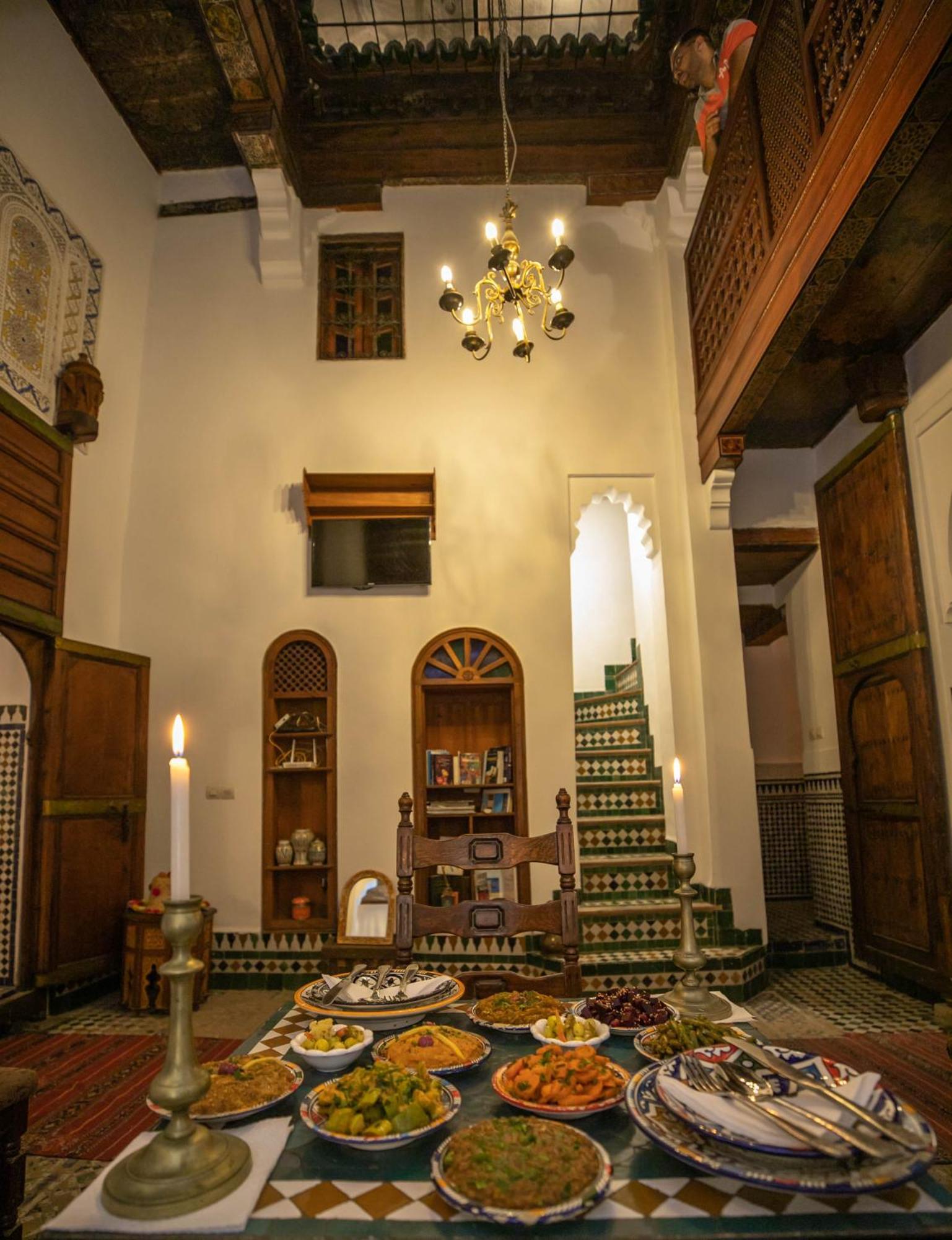 Dar Authentic Fes - Familly Hosting Bed and Breakfast Buitenkant foto