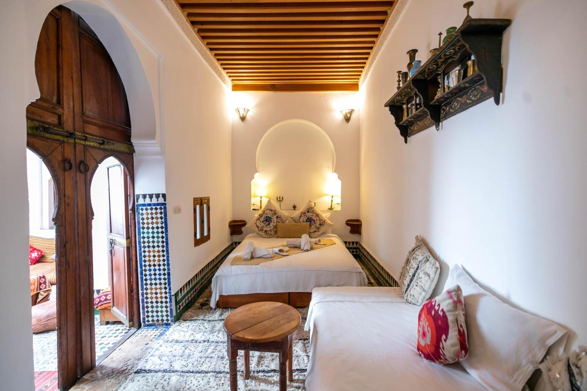 Dar Authentic Fes - Familly Hosting Bed and Breakfast Buitenkant foto