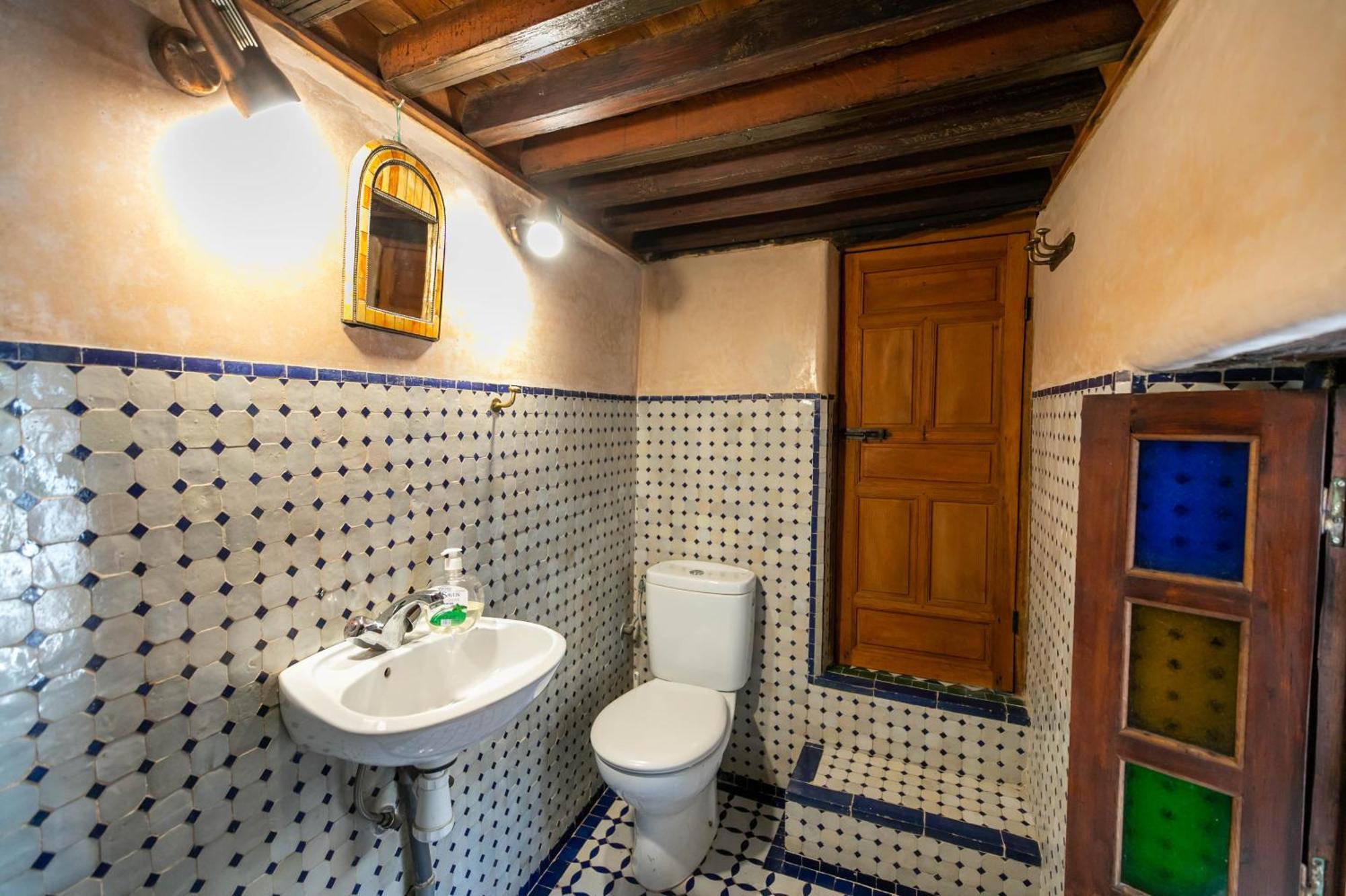Dar Authentic Fes - Familly Hosting Bed and Breakfast Buitenkant foto